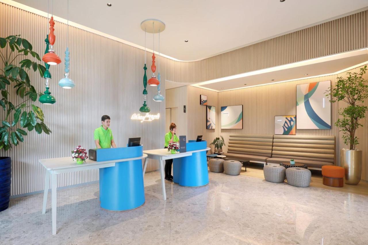 Hotel Ibis Styles Semarang Simpang Lima Exterior foto