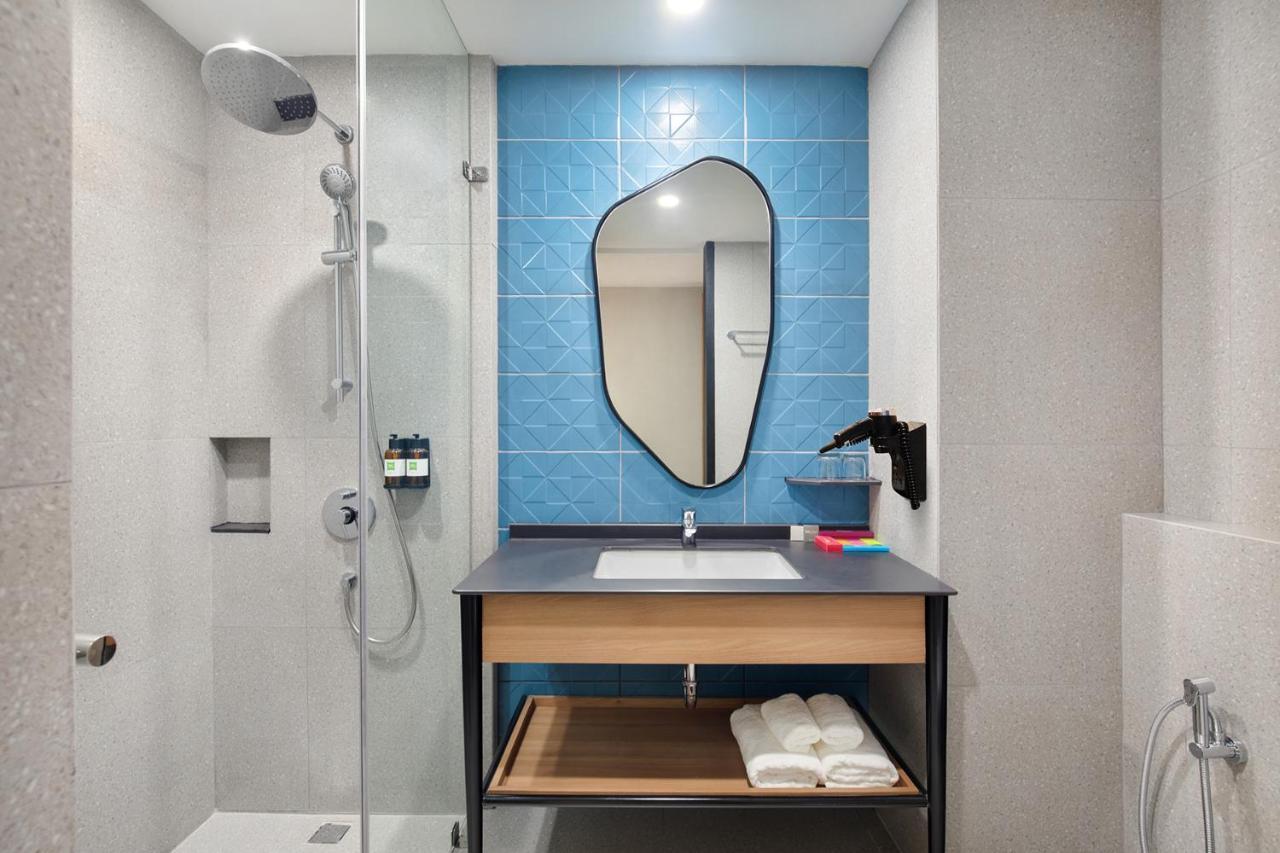 Hotel Ibis Styles Semarang Simpang Lima Exterior foto