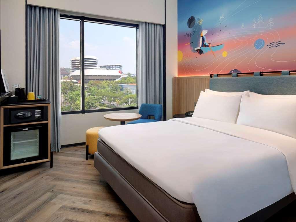 Hotel Ibis Styles Semarang Simpang Lima Habitación foto