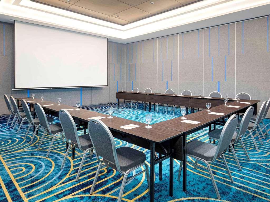 Hotel Ibis Styles Semarang Simpang Lima Facilidades foto